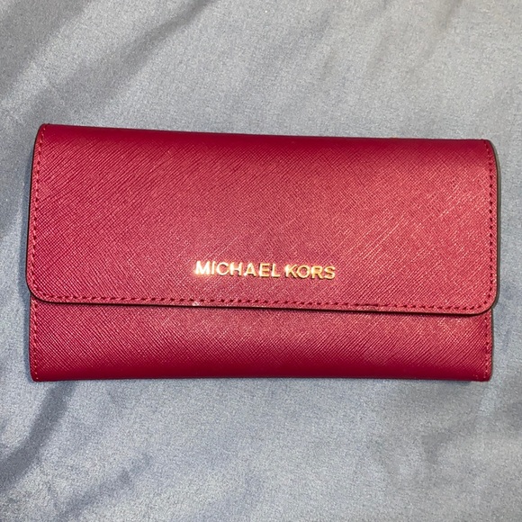 Michael Kors large trifold wallet - Picture 1 of 6